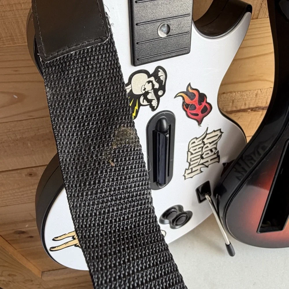 Nintendo lot guitar
